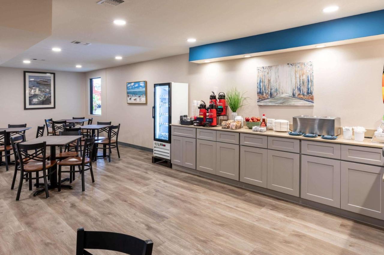 Baymont By Wyndham Biloxi - Ocean Springs Motel Eksteriør bilde
